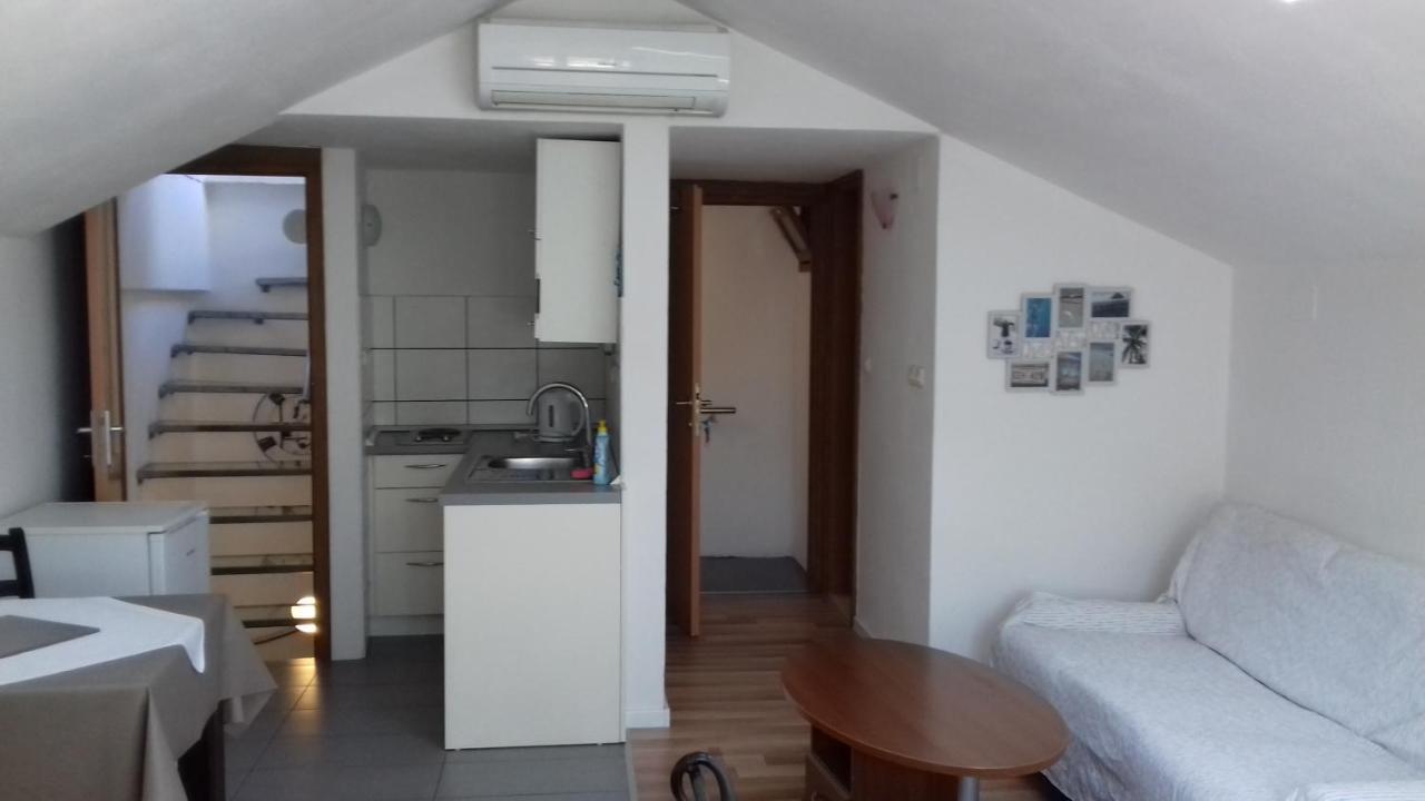 Apartments Mime - Small House Vodice Kültér fotó