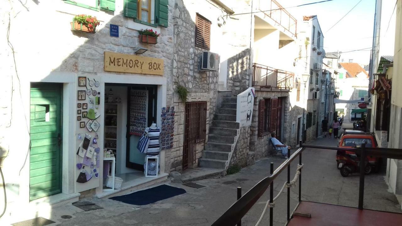 Apartments Mime - Small House Vodice Kültér fotó